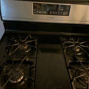 Gas stove